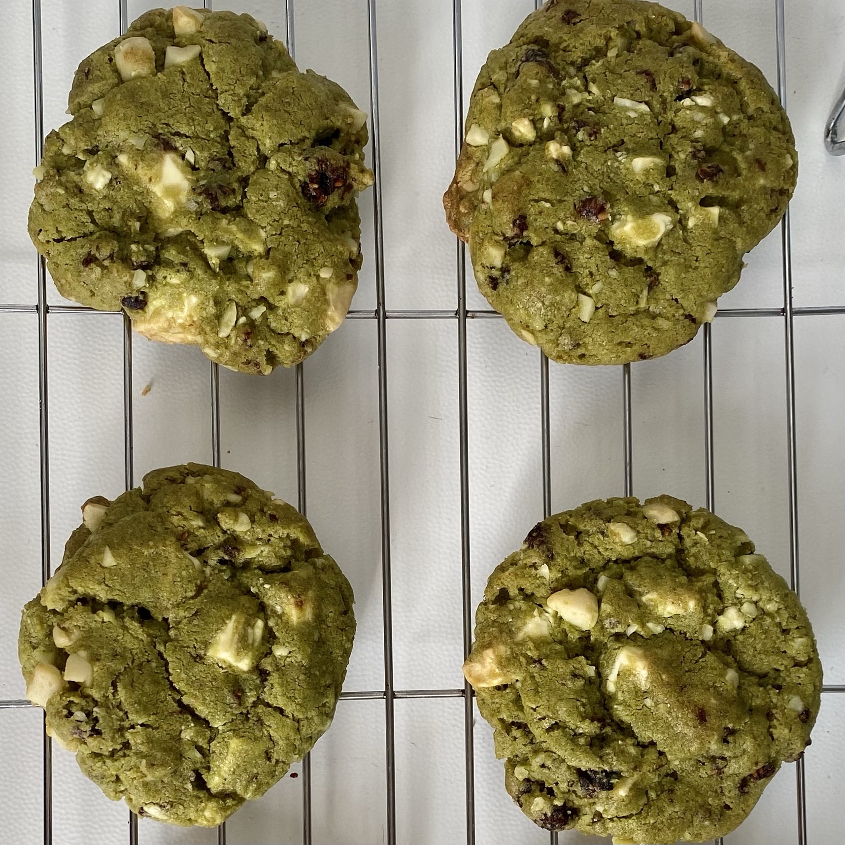 Cookies – matcha / white chocolate / macadamia / cranberry